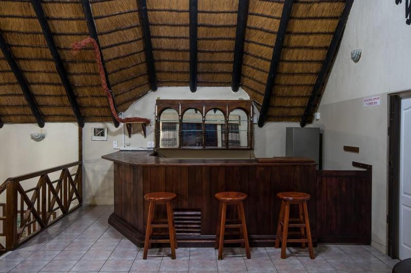 Khaya La Manzi Guest Lodge Hibberdene Buitenkant foto