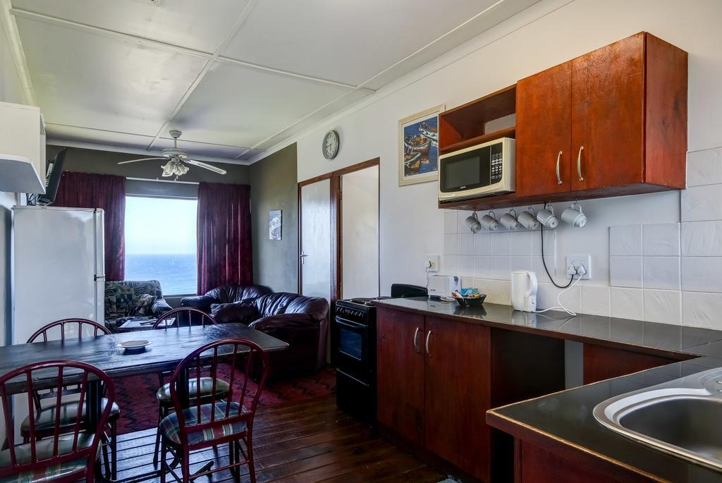 Khaya La Manzi Guest Lodge Hibberdene Buitenkant foto