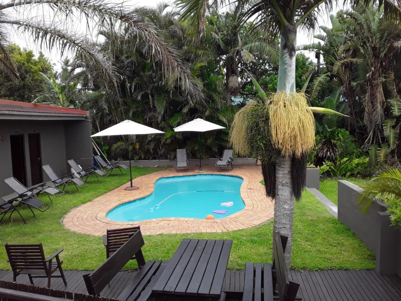 Khaya La Manzi Guest Lodge Hibberdene Buitenkant foto
